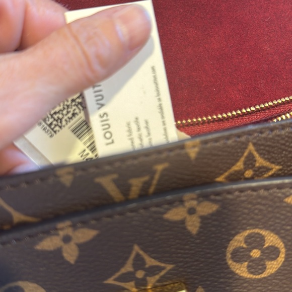 Louis Vuitton Passy bag with box and bag. Flawless used once - Picture 6 of 9